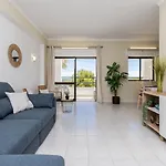Апартаменты Superb Front Pool&sea View Carteia Flat