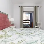 Апартаменты Superb Front Pool&sea View Carteia Flat *
